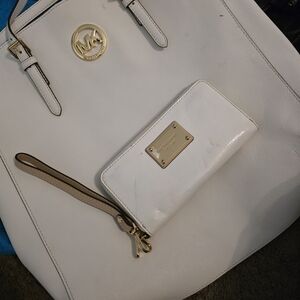 Michael Kors Cream Shoulder Bag with Gold Accents